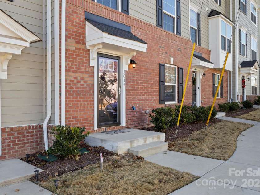 2016 Tupelo Grove Lane, Gastonia, NC 28054.  MLS# CAR4332222, YatesRealty ID 4675. 