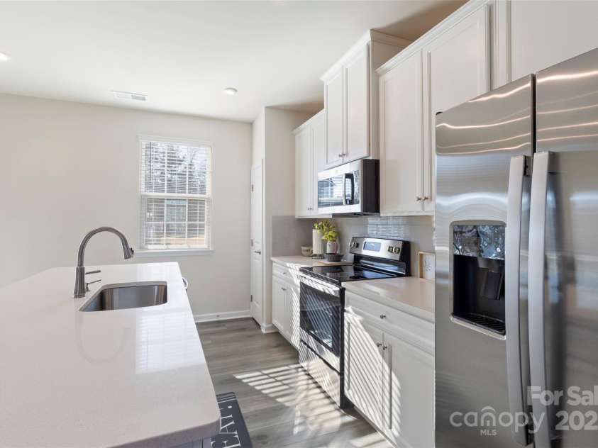 2016 Tupelo Grove Lane, Gastonia, NC 28054.  MLS# CAR4332222, YatesRealty ID 4675. 