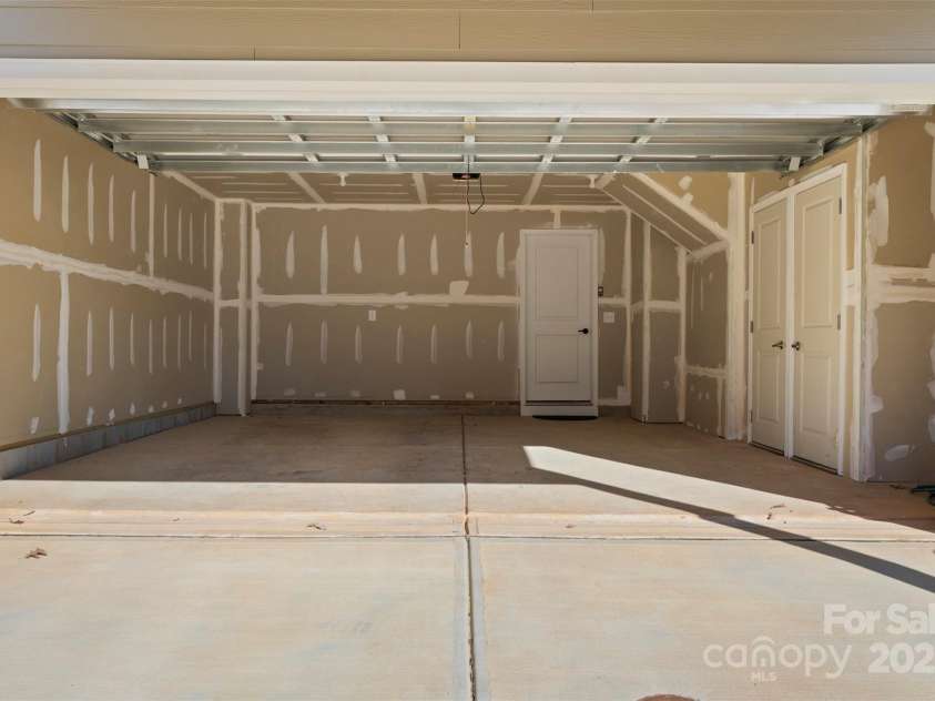 2016 Tupelo Grove Lane, Gastonia, NC 28054.  MLS# CAR4332222, YatesRealty ID 4675. 