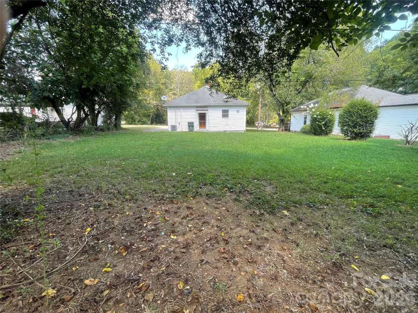 72 Spencer Avenue, Mooresville, NC 28115.  MLS# CAR4418226, YatesRealty ID 46750. 