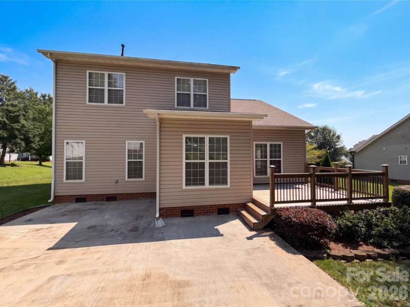 209 Silver Birch Lane, Mount Holly, NC 28120.  MLS# CAR4418235, YatesRealty ID 46751. 
