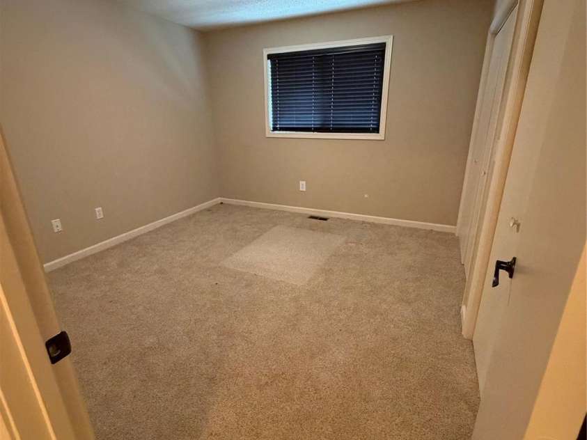 47 Lake Drive, Laurel Park, NC 28739.  MLS# CAR4417854, YatesRealty ID 46752. 2nd bedroom