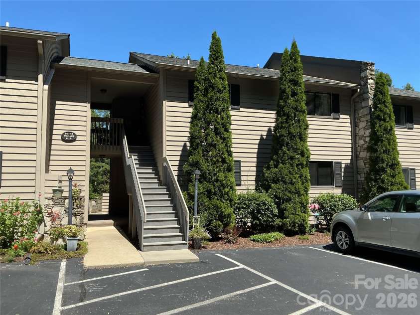 47 Lake Drive, Laurel Park, NC 28739.  MLS# CAR4417854, YatesRealty ID 46752. Front lower entry