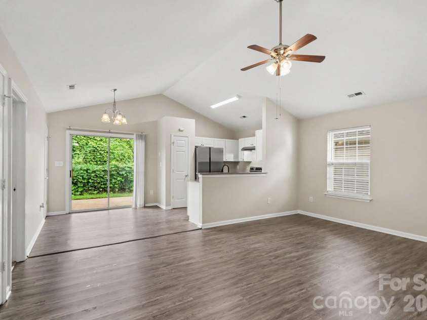 1311 Braveheart Lane, Charlotte, NC 28216.  MLS# CAR4416968, YatesRealty ID 46753. 