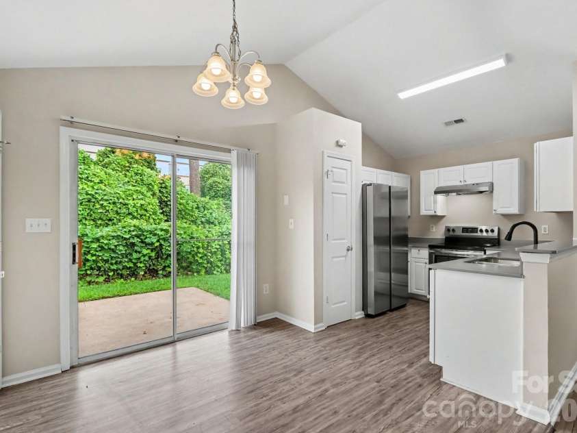 1311 Braveheart Lane, Charlotte, NC 28216.  MLS# CAR4416968, YatesRealty ID 46753. 