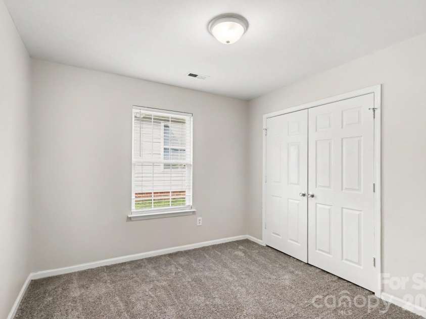1311 Braveheart Lane, Charlotte, NC 28216.  MLS# CAR4416968, YatesRealty ID 46753. 