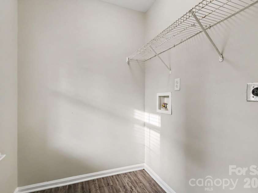 1311 Braveheart Lane, Charlotte, NC 28216.  MLS# CAR4416968, YatesRealty ID 46753. 