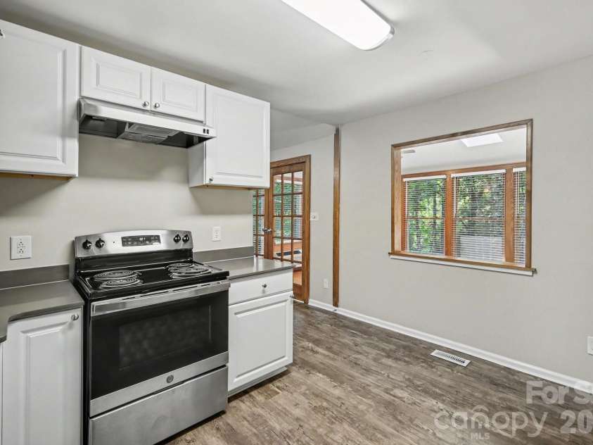 12000 Rock Canyon Drive, Charlotte, NC 28226.  MLS# CAR4416980, YatesRealty ID 46754. 