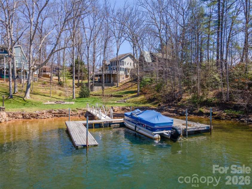 82 Avisco Road, Robbinsville, NC 28771.  MLS# CAR4418224, YatesRealty ID 46755. 