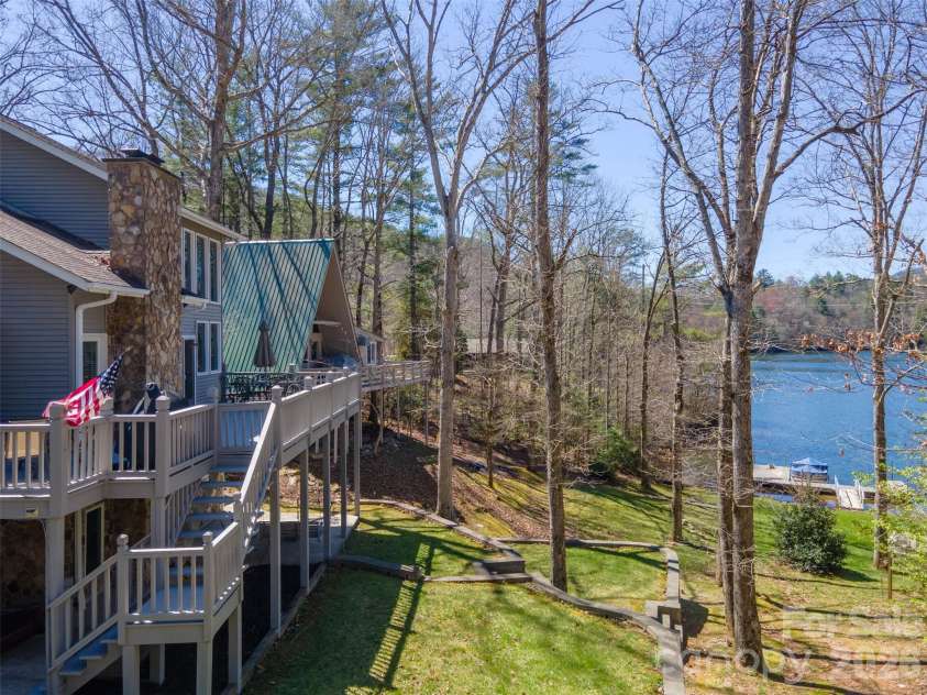 82 Avisco Road, Robbinsville, NC 28771.  MLS# CAR4418224, YatesRealty ID 46755. 
