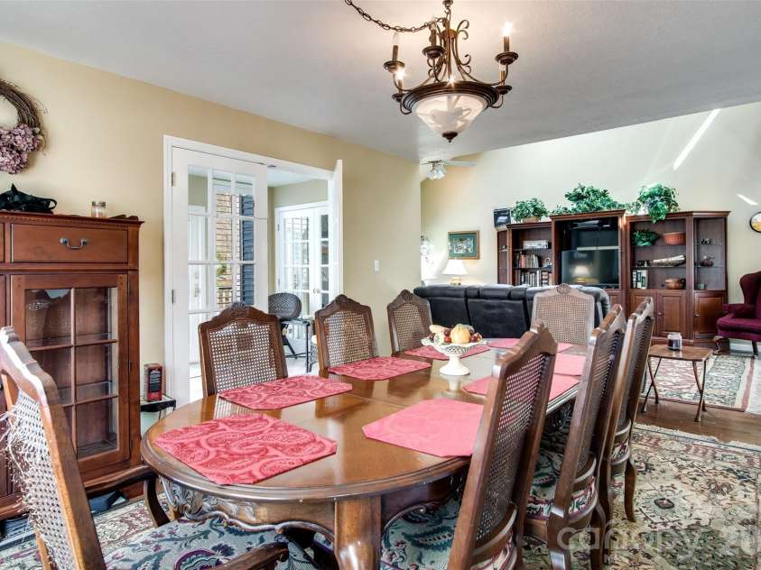 82 Avisco Road, Robbinsville, NC 28771.  MLS# CAR4418224, YatesRealty ID 46755. 