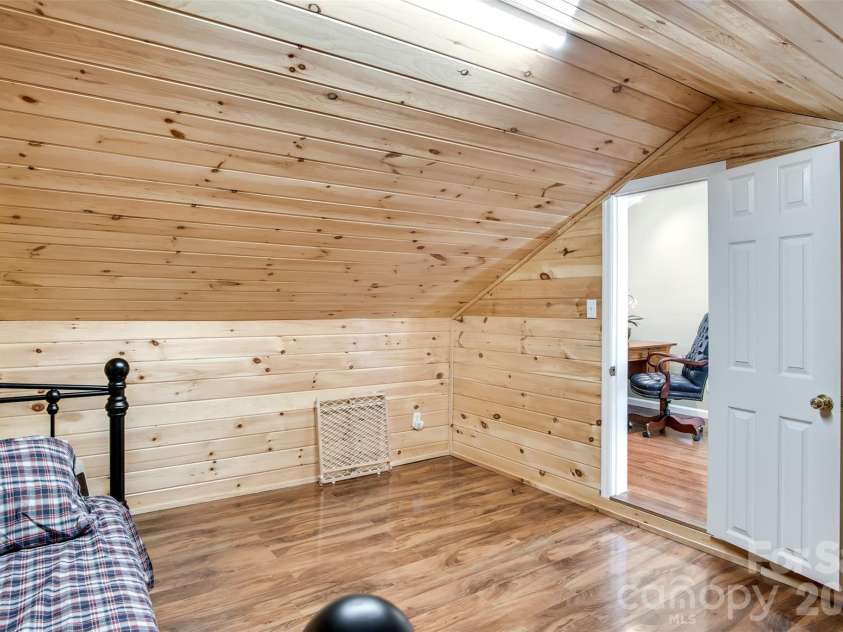 82 Avisco Road, Robbinsville, NC 28771.  MLS# CAR4418224, YatesRealty ID 46755. 