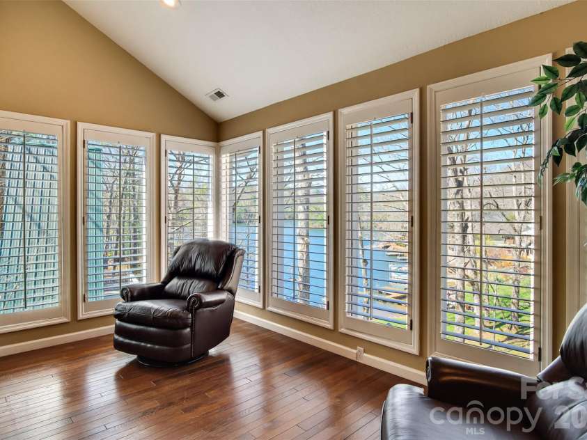 82 Avisco Road, Robbinsville, NC 28771.  MLS# CAR4418224, YatesRealty ID 46755. 