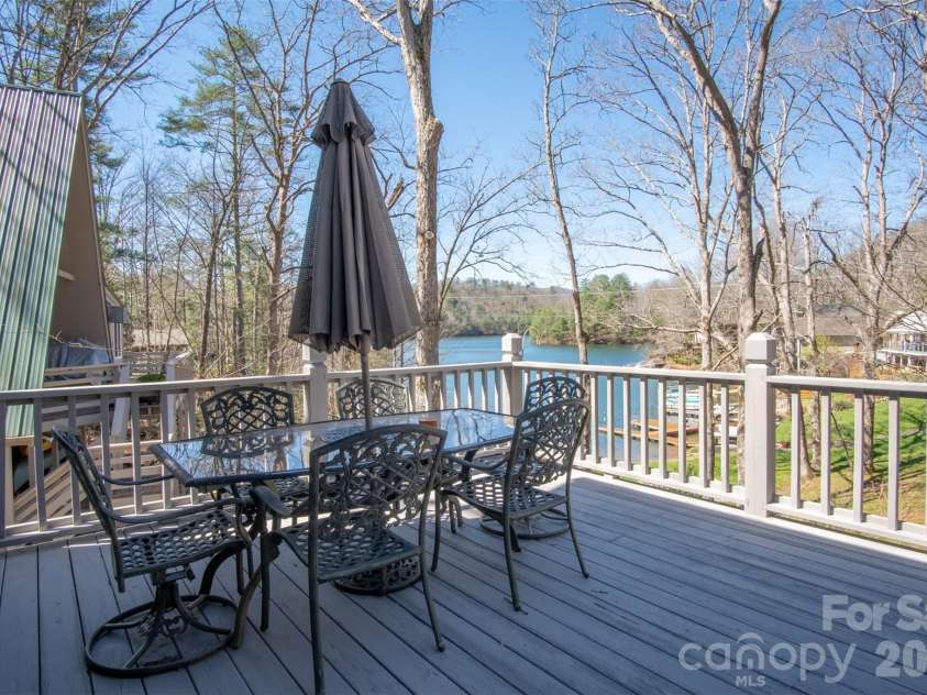 82 Avisco Road, Robbinsville, NC 28771.  MLS# CAR4418224, YatesRealty ID 46755. 
