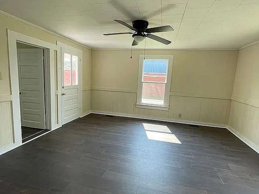 23 Selma Drive, Mooresville, NC 28115.  MLS# CAR4418254, YatesRealty ID 46756. 