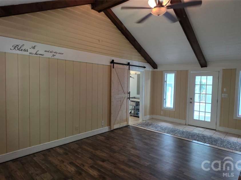 8979 Twin Lake Drive, Kernersville, NC 27284.  MLS# CAR4417656, YatesRealty ID 46757. 