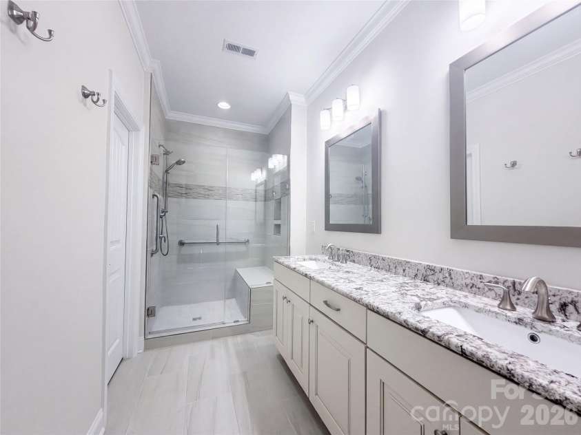 5989 Pier Drive, Denver, NC 28037.  MLS# CAR4418104, YatesRealty ID 46758. 