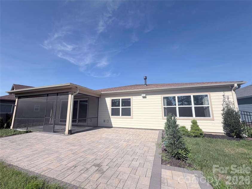 5989 Pier Drive, Denver, NC 28037.  MLS# CAR4418104, YatesRealty ID 46758. 