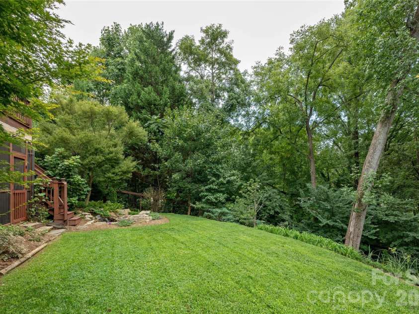 12 Twig Lane, Asheville, NC 28803.  MLS# CAR4415935, YatesRealty ID 46759. 