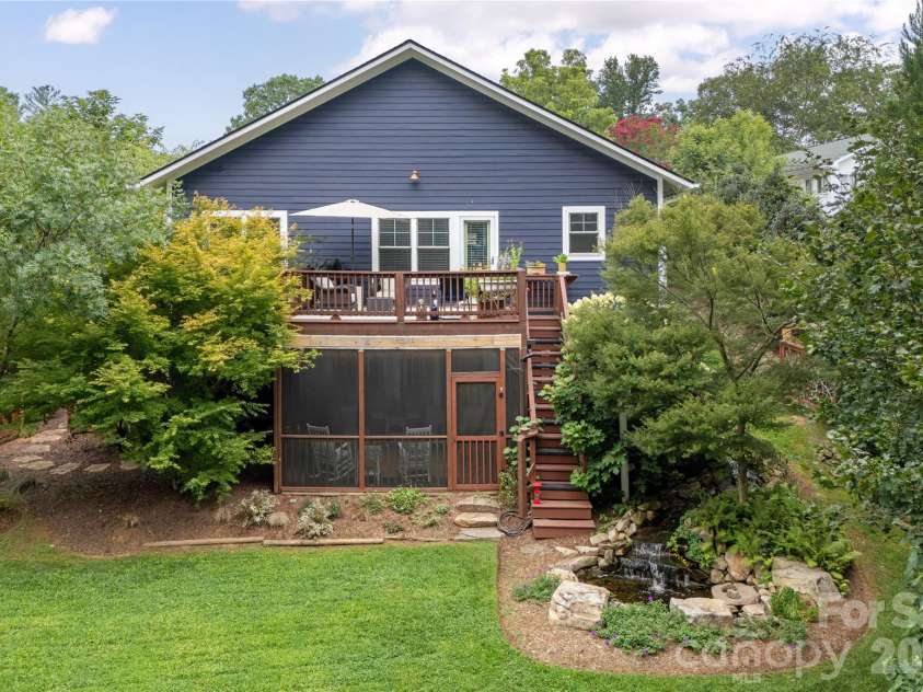 12 Twig Lane, Asheville, NC 28803.  MLS# CAR4415935, YatesRealty ID 46759. 
