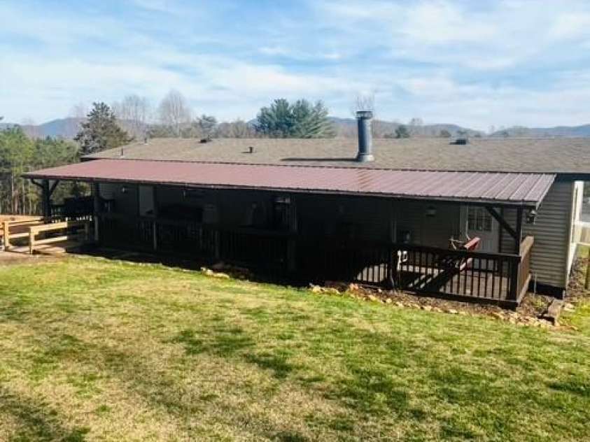 5061 Windy Woods Road, Morganton, NC 28655.  MLS# CAR4243729, YatesRealty ID 4676. 