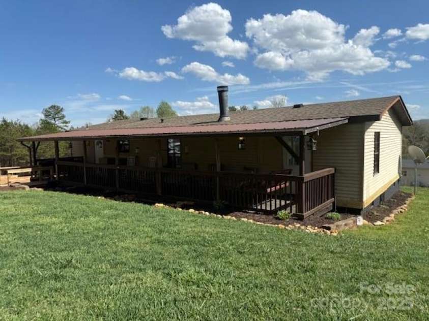 5061 Windy Woods Road, Morganton, NC 28655.  MLS# CAR4243729, YatesRealty ID 4676. 