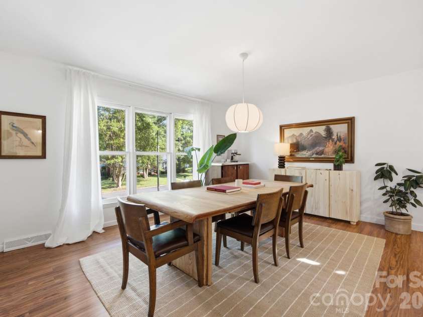 5407 Autumn End Circle, Charlotte, NC 28212.  MLS# CAR4405414, YatesRealty ID 46760. 