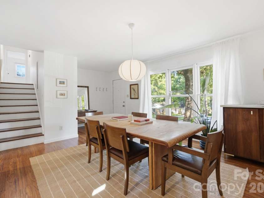 5407 Autumn End Circle, Charlotte, NC 28212.  MLS# CAR4405414, YatesRealty ID 46760. 