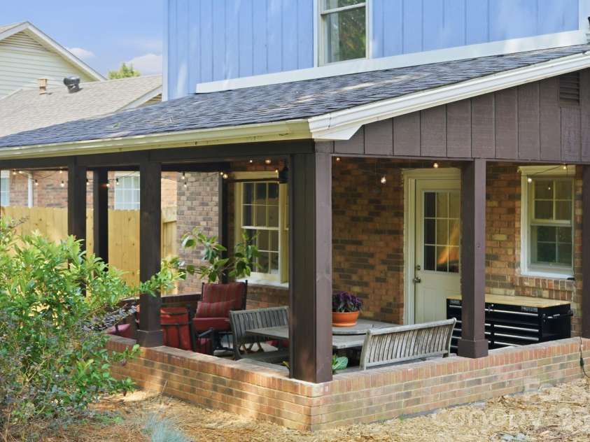 5407 Autumn End Circle, Charlotte, NC 28212.  MLS# CAR4405414, YatesRealty ID 46760. 