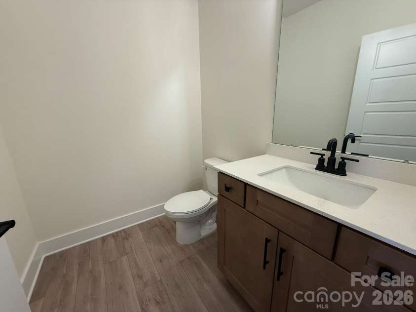 4493 Blue Mound Court, Stanley, NC 28164.  MLS# CAR4398039, YatesRealty ID 46761. Powder Bath