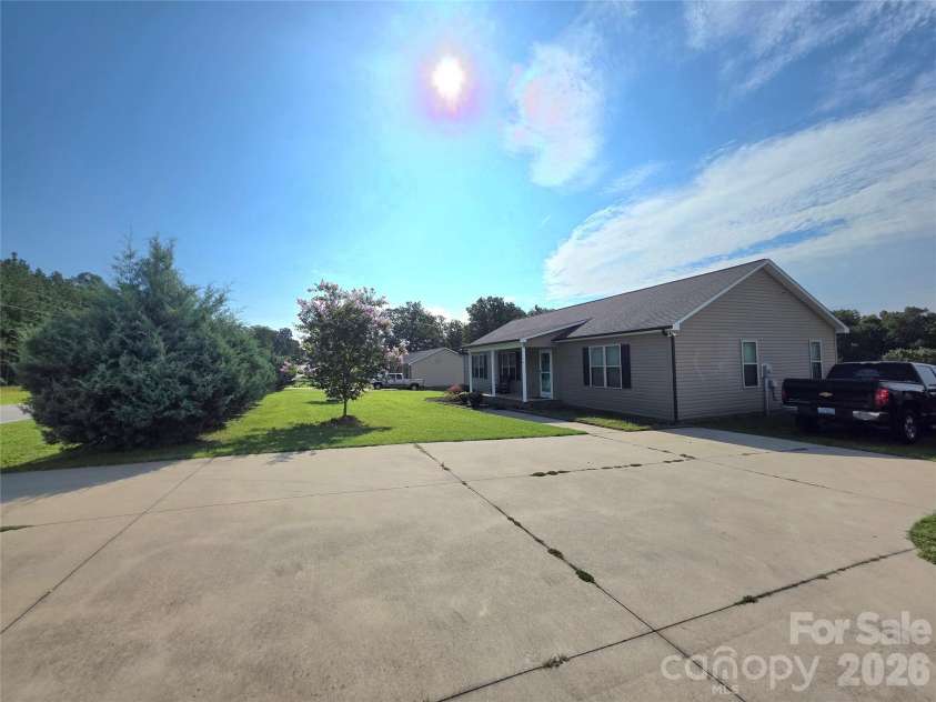 2780 Buffalo Shoals Road, Lincolnton, NC 28092.  MLS# CAR4417153, YatesRealty ID 46763. 
