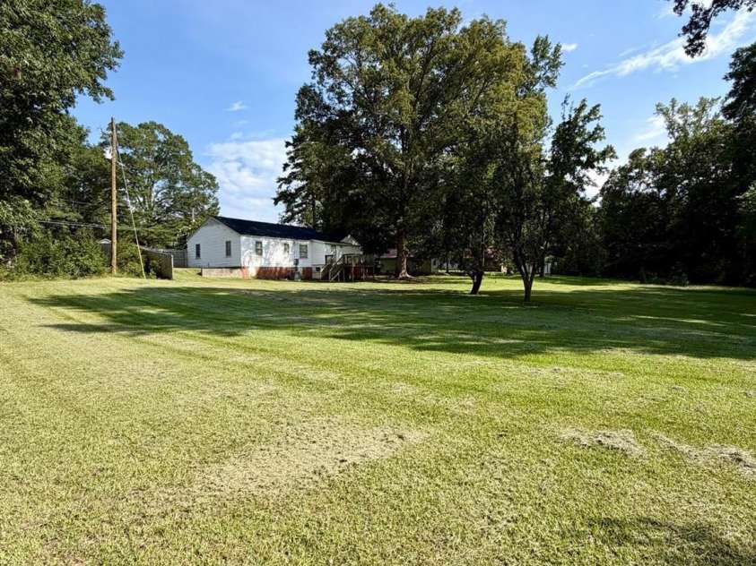 2180 Lynwood Drive, Lancaster, SC 29720.  MLS# CAR4417935, YatesRealty ID 46765. 