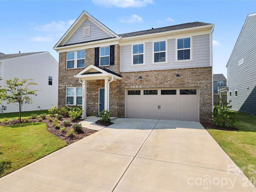 11122 Glasden Road, Charlotte, NC 28278.  MLS# CAR4412875, YatesRealty ID 46766. 