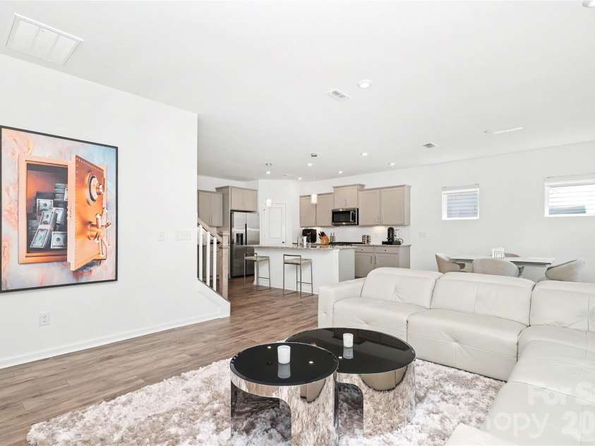 11122 Glasden Road, Charlotte, NC 28278.  MLS# CAR4412875, YatesRealty ID 46766. 