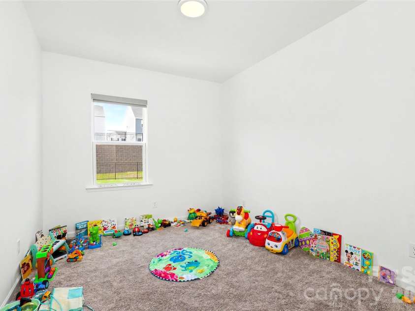 11122 Glasden Road, Charlotte, NC 28278.  MLS# CAR4412875, YatesRealty ID 46766. 