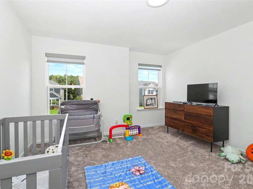 11122 Glasden Road, Charlotte, NC 28278.  MLS# CAR4412875, YatesRealty ID 46766. 
