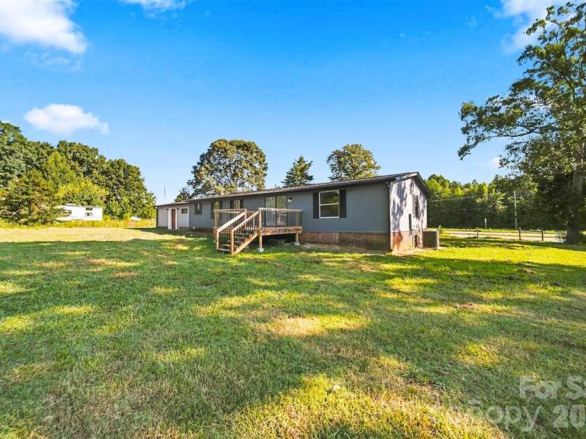 2947 NC 16 Highway, Newton, NC 28658.  MLS# CAR4416155, YatesRealty ID 46767. 