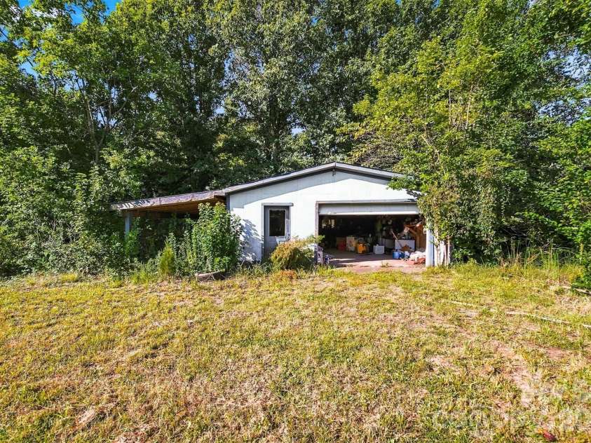 2947 NC 16 Highway, Newton, NC 28658.  MLS# CAR4416155, YatesRealty ID 46767. 
