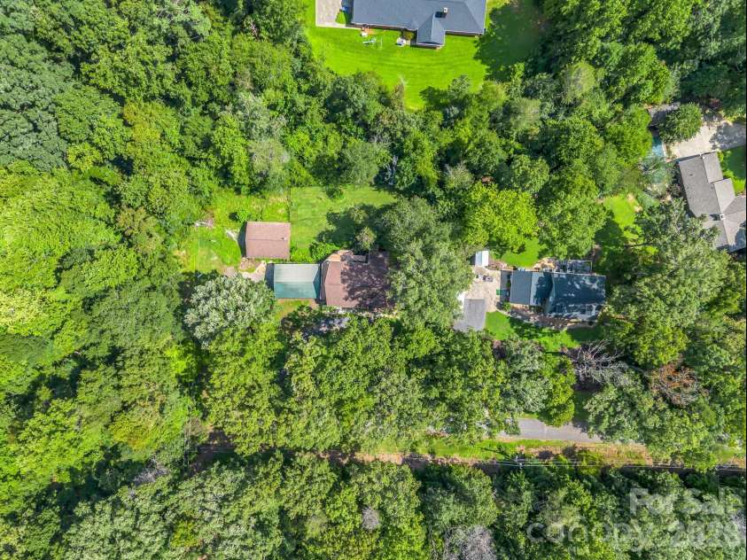 200 Woodland Circle, Rutherfordton, NC 28139.  MLS# CAR4418275, YatesRealty ID 46769. 
