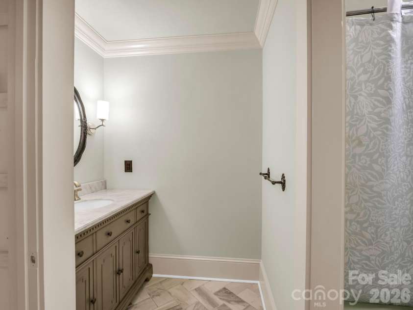 200 Woodland Circle, Rutherfordton, NC 28139.  MLS# CAR4418275, YatesRealty ID 46769. 
