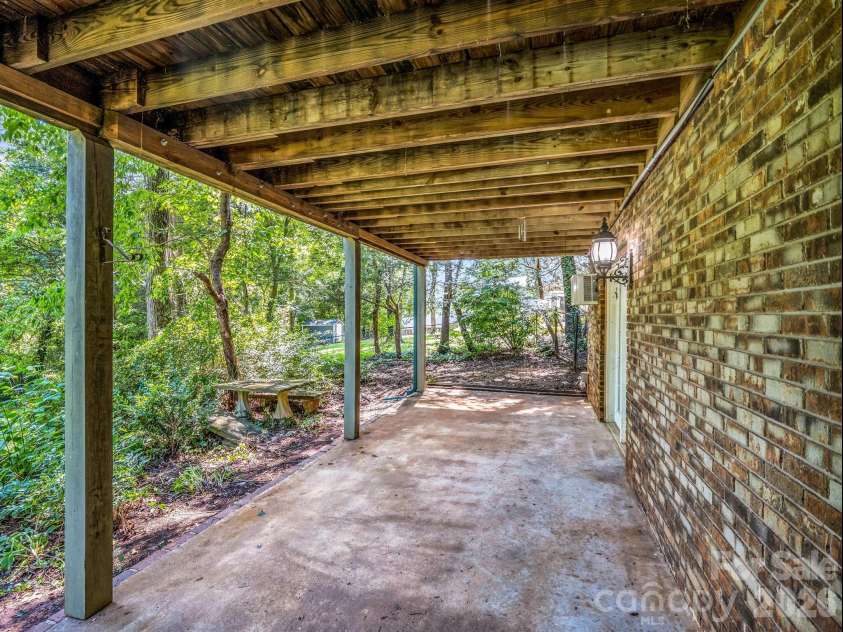 200 Woodland Circle, Rutherfordton, NC 28139.  MLS# CAR4418275, YatesRealty ID 46769. 