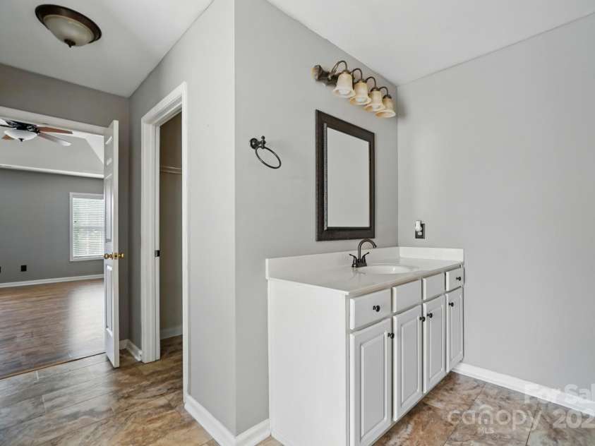 3007 Gambrill Falls Drive, Indian Trail, NC 28079.  MLS# CAR4192055, YatesRealty ID 4677. 