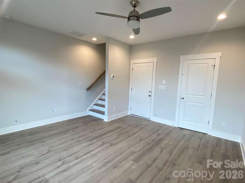 938 Callahan Street, Charlotte, NC 28206.  MLS# CAR4209052, YatesRealty ID 4677. 1st Floor Flex Room