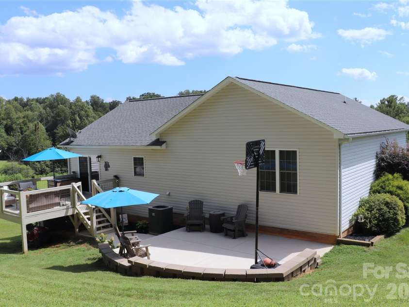 2135 Olde Farm Road, Hudson, NC 28638.  MLS# CAR4417856, YatesRealty ID 46770. 