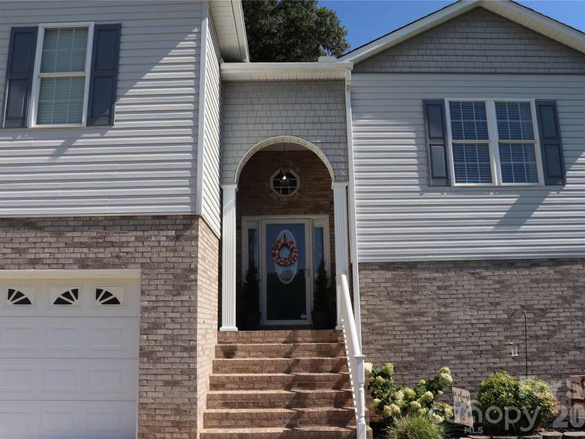 2135 Olde Farm Road, Hudson, NC 28638.  MLS# CAR4417856, YatesRealty ID 46770. 