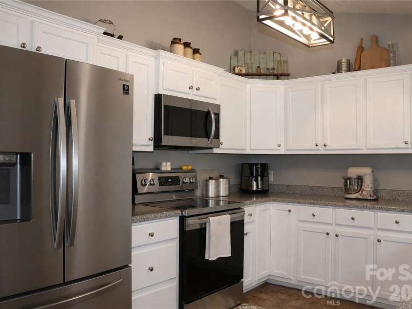 2135 Olde Farm Road, Hudson, NC 28638.  MLS# CAR4417856, YatesRealty ID 46770. 