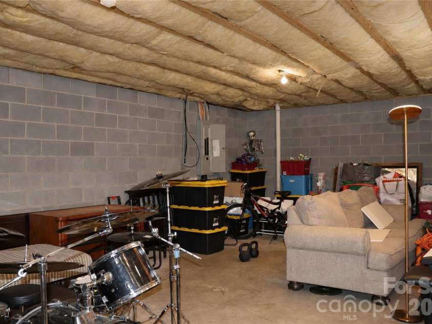 2135 Olde Farm Road, Hudson, NC 28638.  MLS# CAR4417856, YatesRealty ID 46770. 