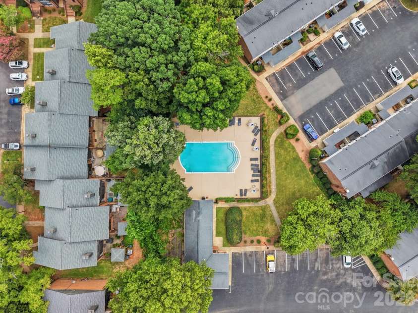 5901 Quail Hollow Road, Charlotte, NC 28210.  MLS# CAR4411743, YatesRealty ID 46771. 