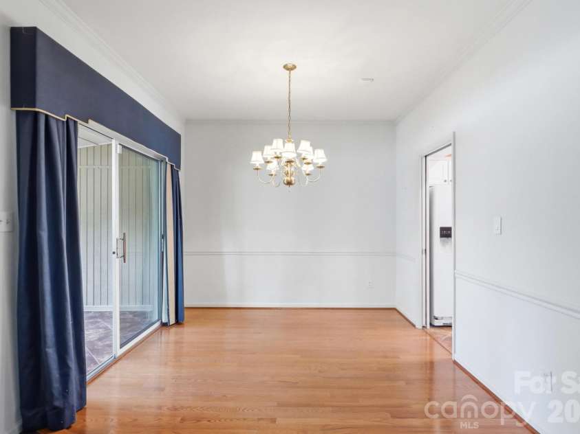 5901 Quail Hollow Road, Charlotte, NC 28210.  MLS# CAR4411743, YatesRealty ID 46771. 