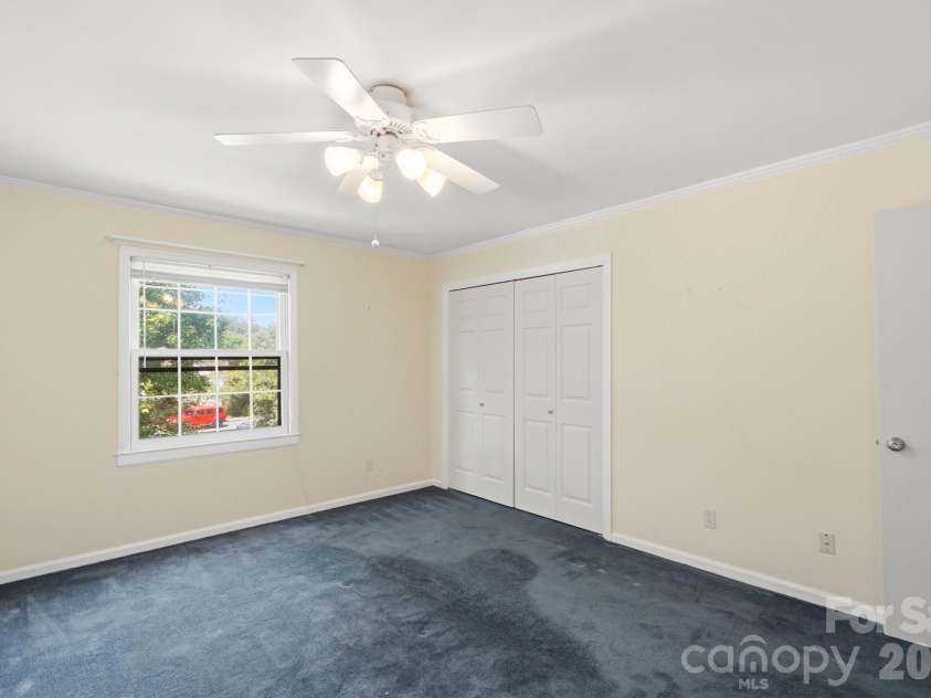 5901 Quail Hollow Road, Charlotte, NC 28210.  MLS# CAR4411743, YatesRealty ID 46771. 